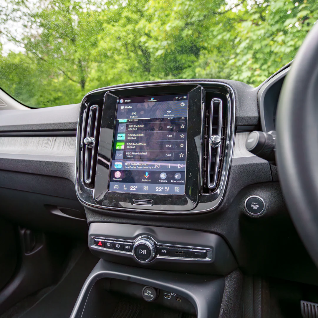 Volvo XC-40 - Image 24