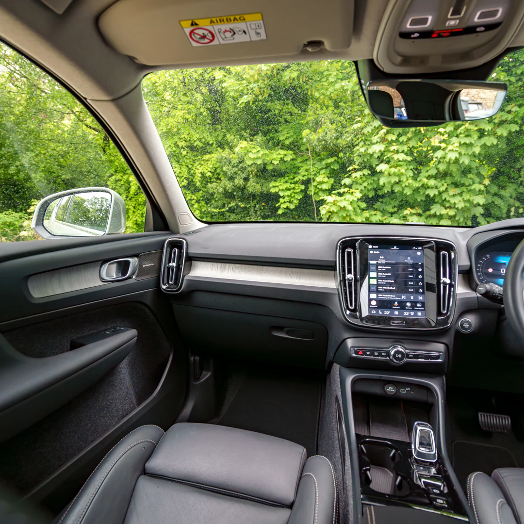 Volvo XC-40 - Image 29